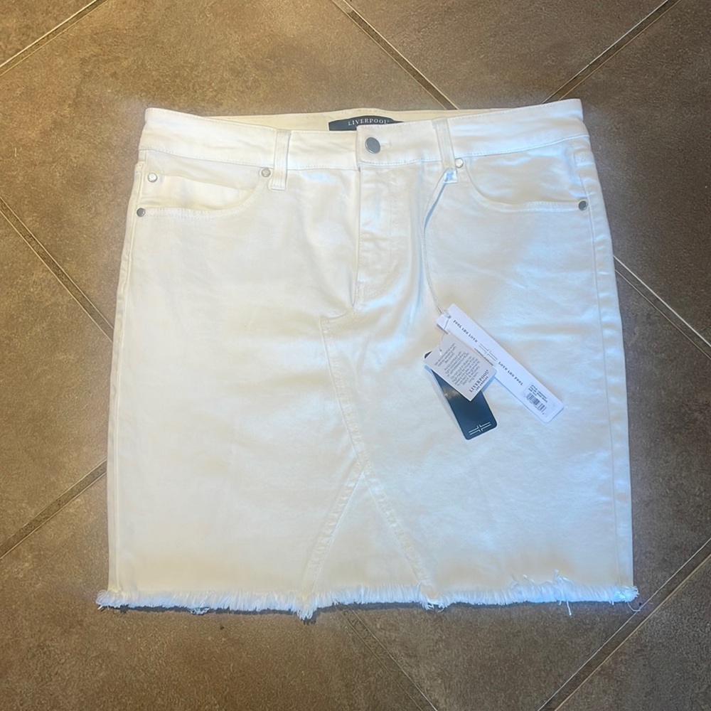 NWT Liverpool Jean Skirt! Size 12